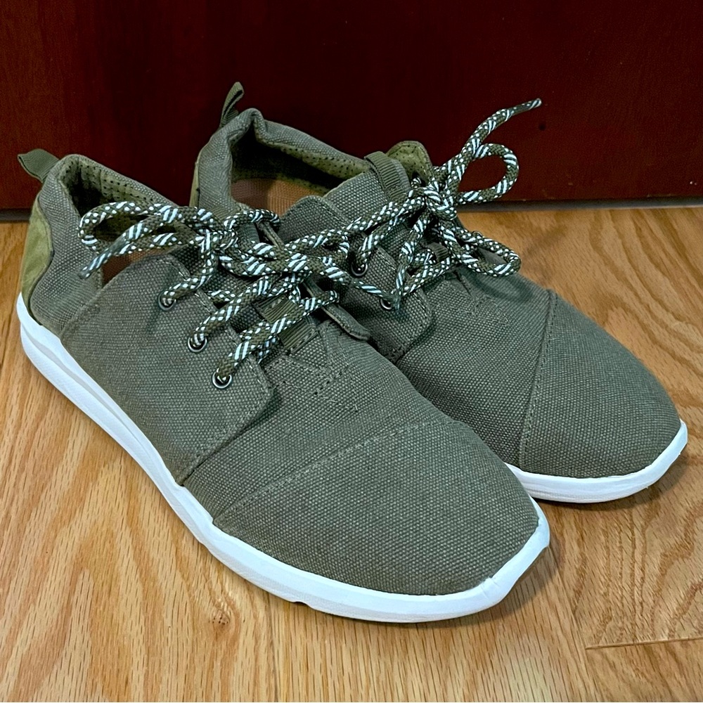 Toms Olive Green Canvas Lace-Up Sneakers